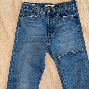 Levi's Wedgie Fit Mom Jeans